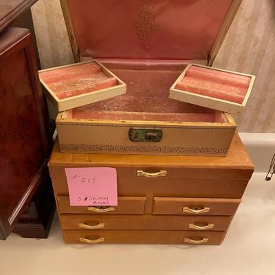 Sale Photo Thumbnail #661: 3 Asst Jewelry boxes 