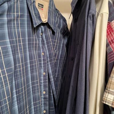 Sale Photo Thumbnail #668: 15 men's shirts (most are 16 1/2) with 7 ties 