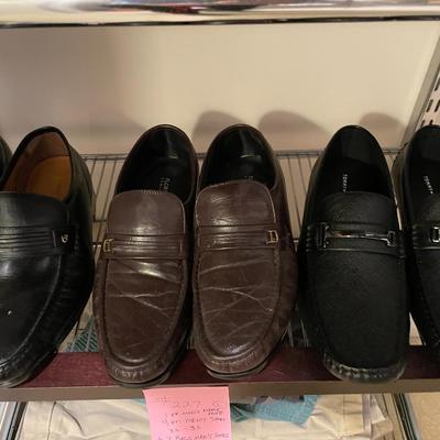Sale Photo Thumbnail #690: 3 pair of mens dress shoes - 2 size 10 and 1 size 11.5
