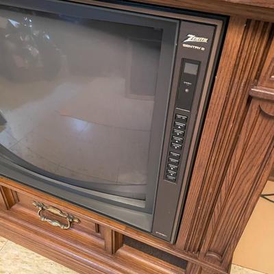 Sale Photo Thumbnail #723: Zenith Sentry 2 Retro TV Console includes remote, detachable light - TV does not turn on