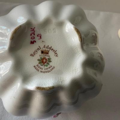 Royal Adderley Made in England flower deco with flowers basket