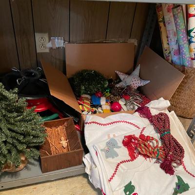 Sale Photo Thumbnail #767: Various Christmas Décor includes approx. 470 items