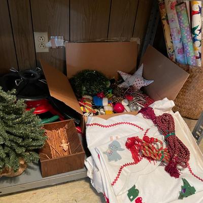 Sale Photo Thumbnail #766: Various Christmas Décor includes approx. 470 items