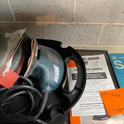 Sale Photo Thumbnail #830: Black & Decker Mouse Sander/Polisher & Accessories includes sand paper and case 