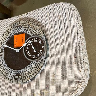 Sale Photo Thumbnail #851: Wicker Table & Clock