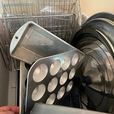 Sale Photo Thumbnail #930: Aluminum Baking pan - 30 pieces 