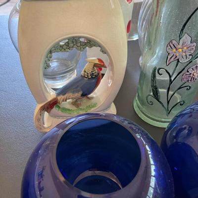 Sale Photo Thumbnail #956: 9 asst. Flower vases