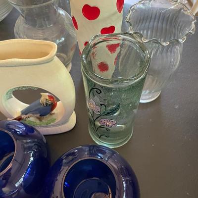 Sale Photo Thumbnail #958: 9 asst. Flower vases