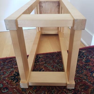 Blonde Wooden Display Table (E-KD)