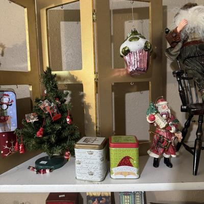 Sale Photo Thumbnail #350: Books
Decor
Lights
Plates

Polka dot trees & wire baskets not included

Table & shelves not included