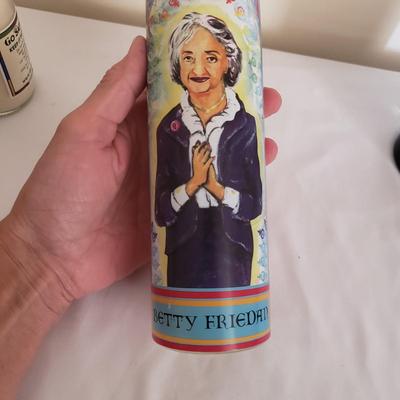 NIB Soaps and Candles (P-KD)