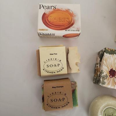 NIB Soaps and Candles (P-KD)