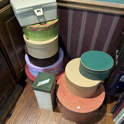 Sale Photo Thumbnail #408: Hat boxes