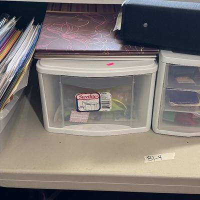 Sale Photo Thumbnail #410: Scrapbooks
Hole punches
Stickers
Scrapbook case

Table not included