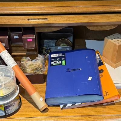 Sale Photo Thumbnail #421: Office supplies
Paper clips
CDs 
Pen holder
Expandable files