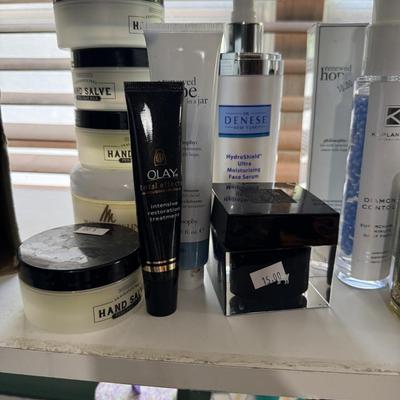 Sale Photo Thumbnail #445: Lotions
Foot products

Table & shelves not included