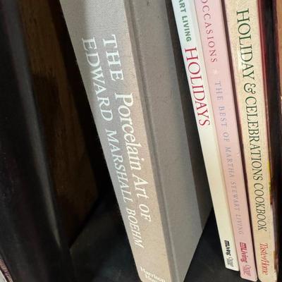 Sale Photo Thumbnail #467: Gardening
Martha Stewart living
Decor books