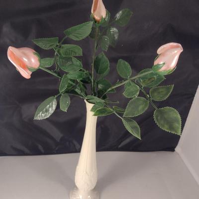 Lenox USA Porcelain Vase with Seashell Flowers