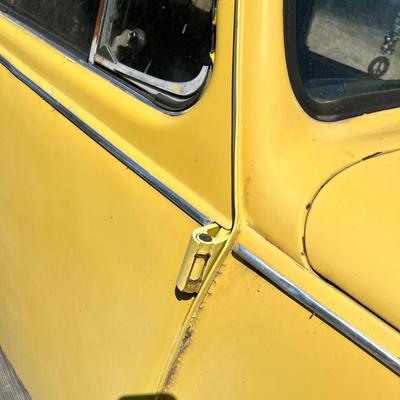 Lot 1 1972 VW Bug Beetle