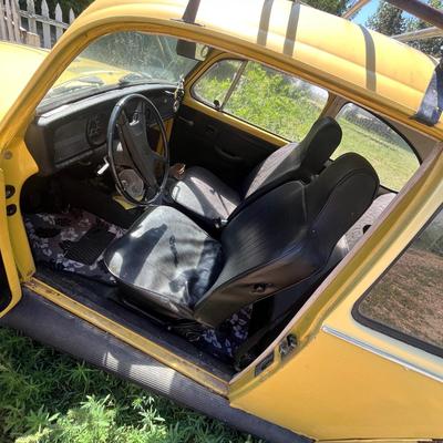 Lot 1 1972 VW Bug Beetle