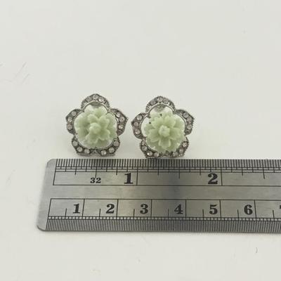Light green flower fashion earrings