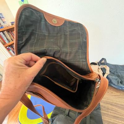 Lot 6 Purses & bags
