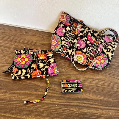 Lot 8 Vera Bradley set