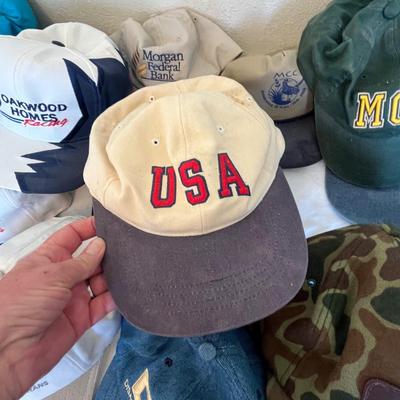 Lot 12 Super lot of farmers hats