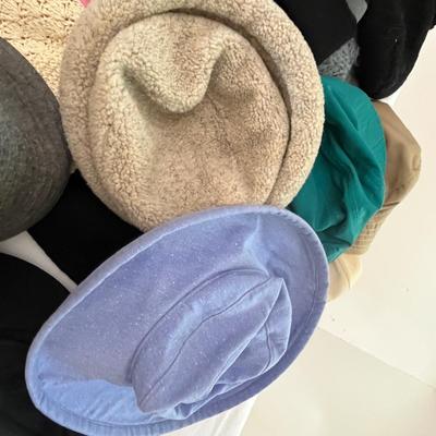 Lot 313 Ladies winter hats
