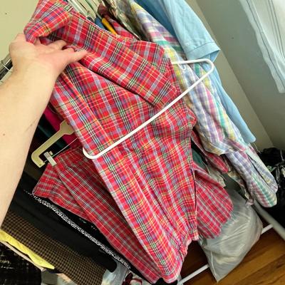 Lot 14 Clothes rack & ladies clothing