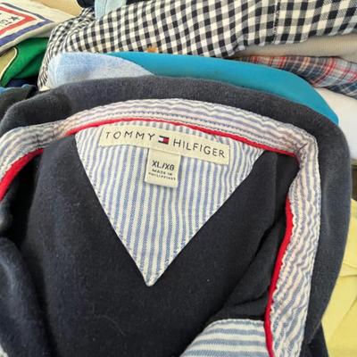 Lot 15 Men's clothing
