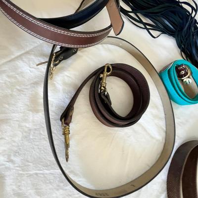 Lot 20 Women's belts