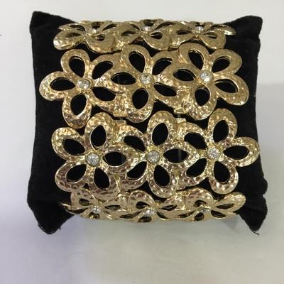 Cute Gold, toned, large, chunky flower statement bracelet