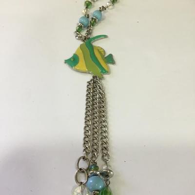 Cute Silver toned Summer, tropical necklace