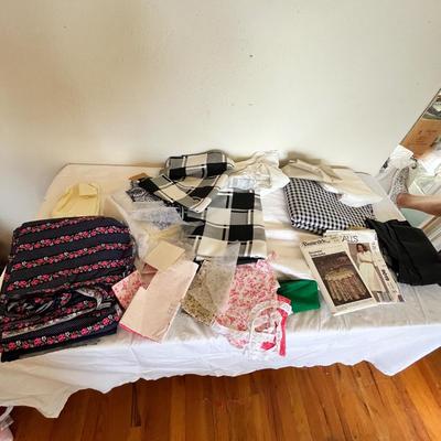 Lot 25 Material & other