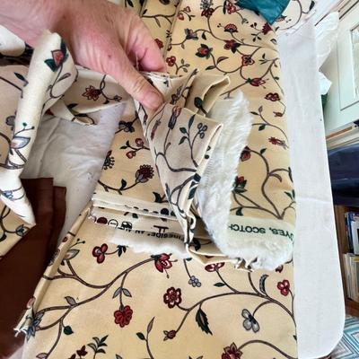 Lot 26 Material & patterns