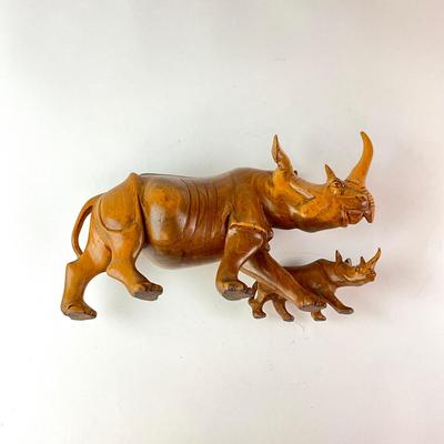 Sale Photo Thumbnail #1139: Measures: 10.5" long x 6" high x 4" wide