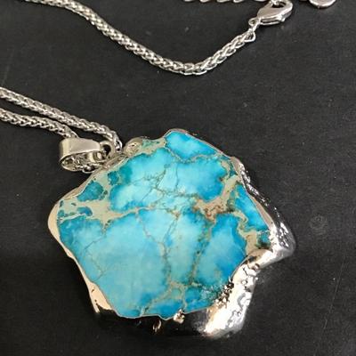 SilverTone fashion necklace with Turquoise type polished rock