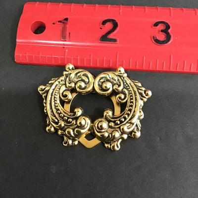 Vintage gold tone scarf clip
