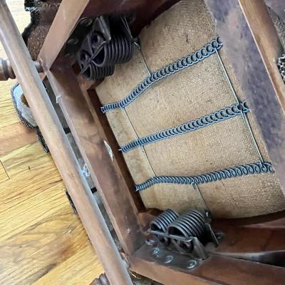 Lot 33 Vintage Early American style rocker