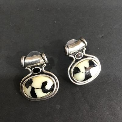 SilverTone fashion earrings