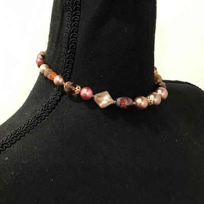 Beautiful Vintage glass bead choker necklace