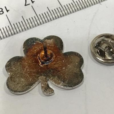 Patriotic Clover pin
