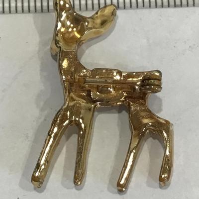Vintage Deer pin Enamel