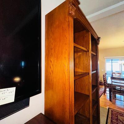 BEAUTIFUL LIT DOUBLE BOOKCASE (1 of2)