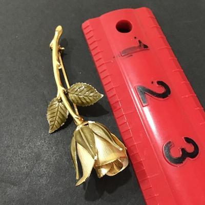 Very nice gold tone and green enamel rose pin