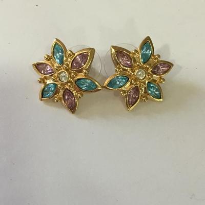 Cute, gold, toned, multicolored, rhinestone, flower, stud earrings