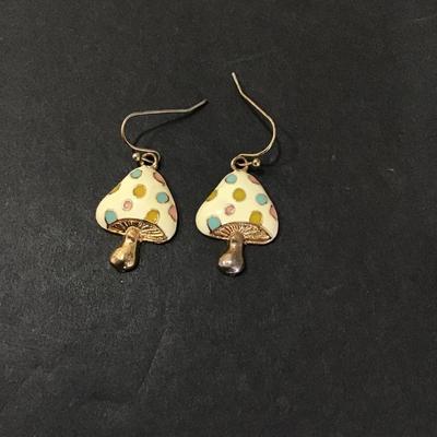 Gold tone, multicolor enamel painted mushroom earrings hook type