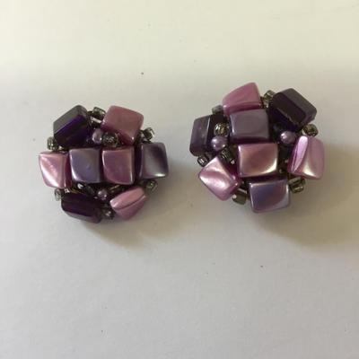 Vintage Japan, purple shell clip on earrings