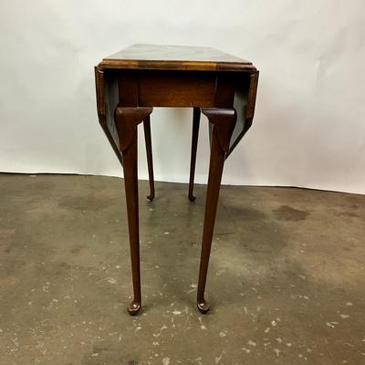 Sale Photo Thumbnail #1292: Open measurements: 44.5" wide x 39" long x 28" high with Brandt circle logo on side of table